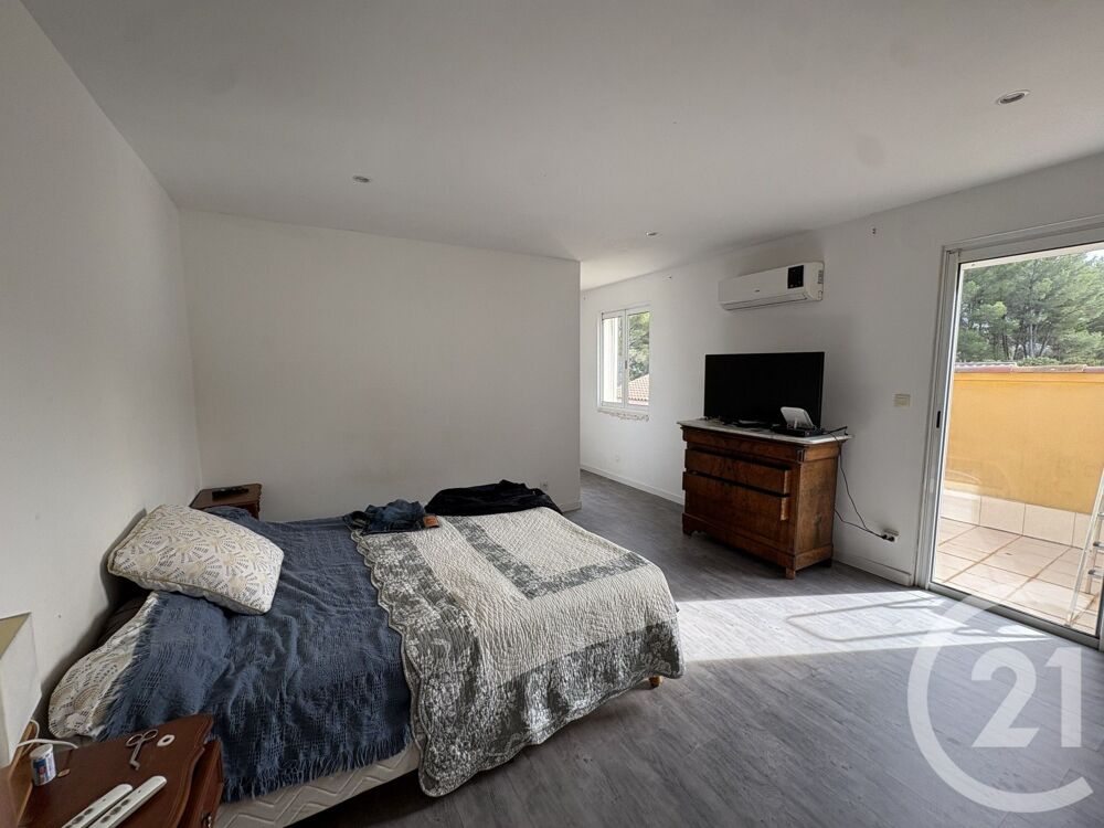 vente Maison - 8 pièce(s) - 230 m² La Seyne-sur-Mer (83500)