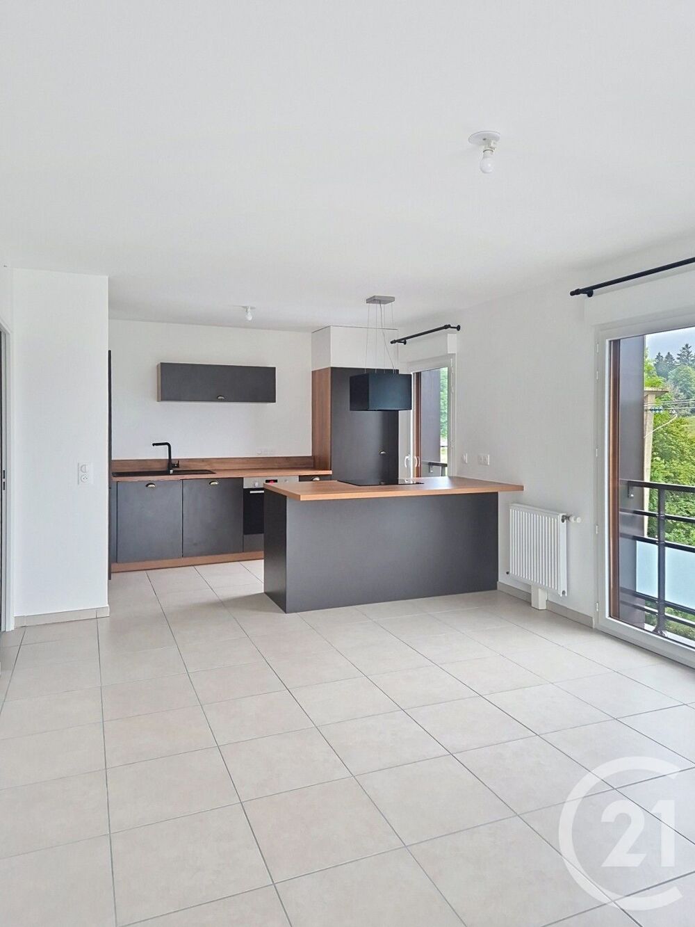 location Appartement - 3 pièce(s) - 67 m² Les Rousses (39220)