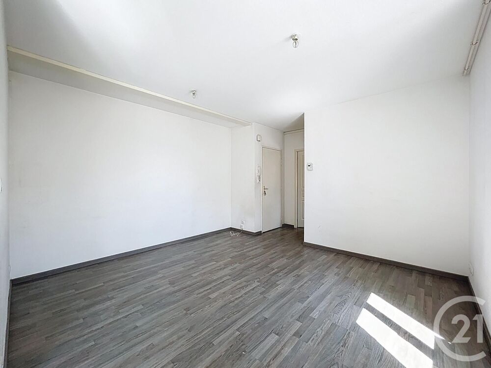Century 21 Agence de la Gare vous propose sur le centre-....