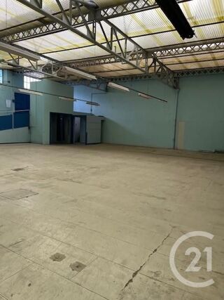  Immeuble à vendre 3200 m²