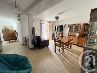  Immeuble à vendre 634 m²