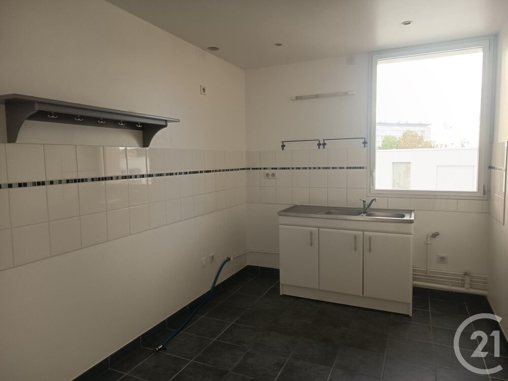 location Appartement - 2 pièce(s) - 82 m² Calais (62100)