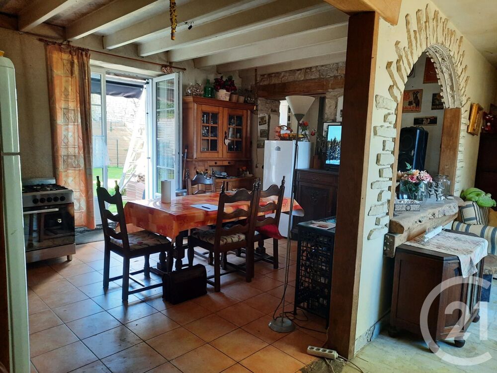 vente Maison - 7 pièce(s) - 175 m² Chef-Boutonne (79110)