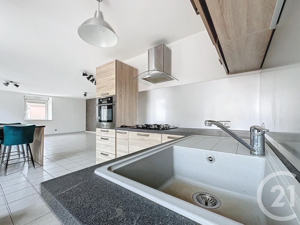 location Appartement - 5 pièce(s) - 88 m² Seloncourt (25230)