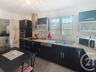  Maison à louer 6 pièces 164 m²