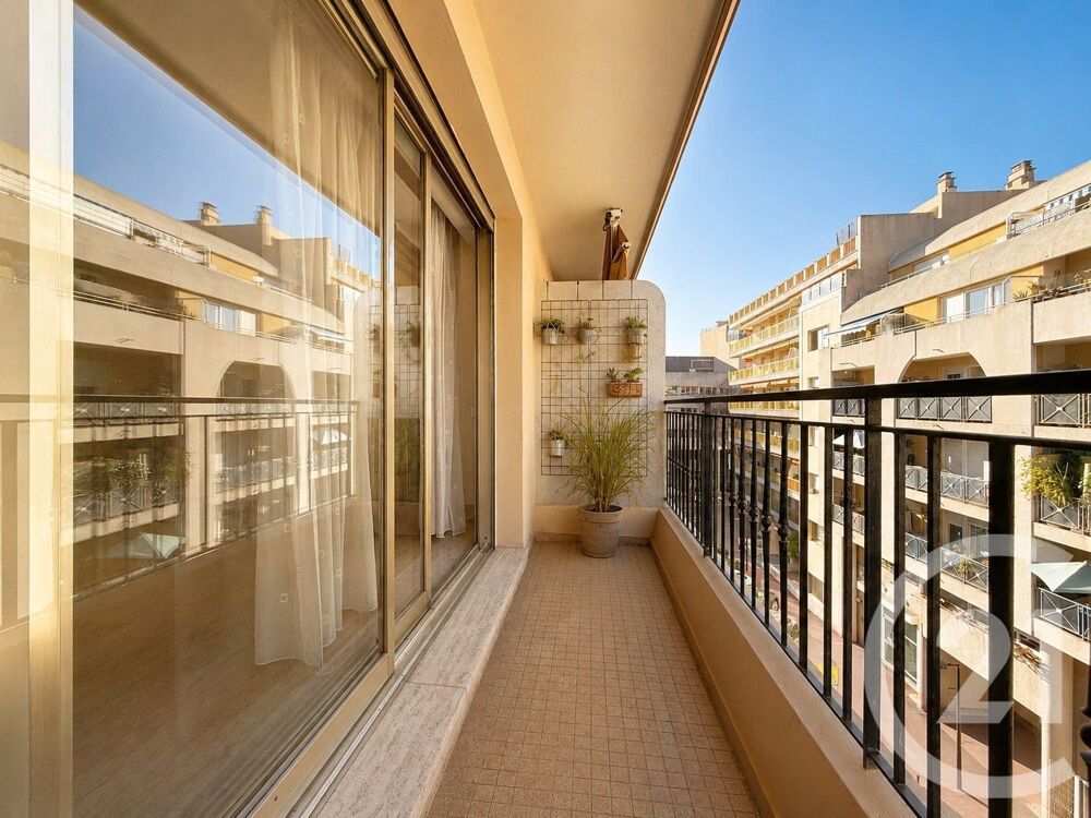 vente Appartement - 3 pièce(s) - 71 m² Antibes (06600)