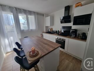  Appartement à louer 3 pièces 75 m²