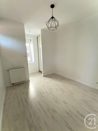  Appartement à louer 2 pièces 48 m²