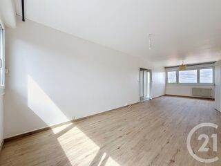  Appartement à louer 4 pièces 81 m²