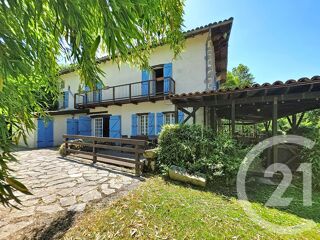  Maison à vendre 15 + pièces 490 m²