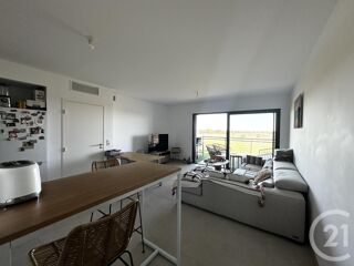  Appartement à louer 2 pièces 50 m²
