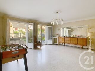  Immeuble à vendre 279 m² Thiais