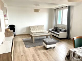  Appartement à louer 5 pièces 83 m²
