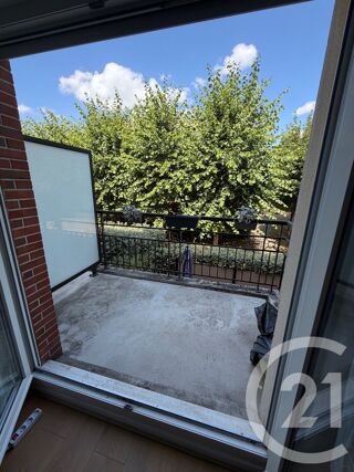  Appartement à louer 3 pièces 60 m²