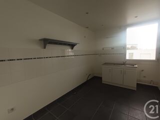 location Appartement - 2 pièce(s) - 82 m² Calais (62100)