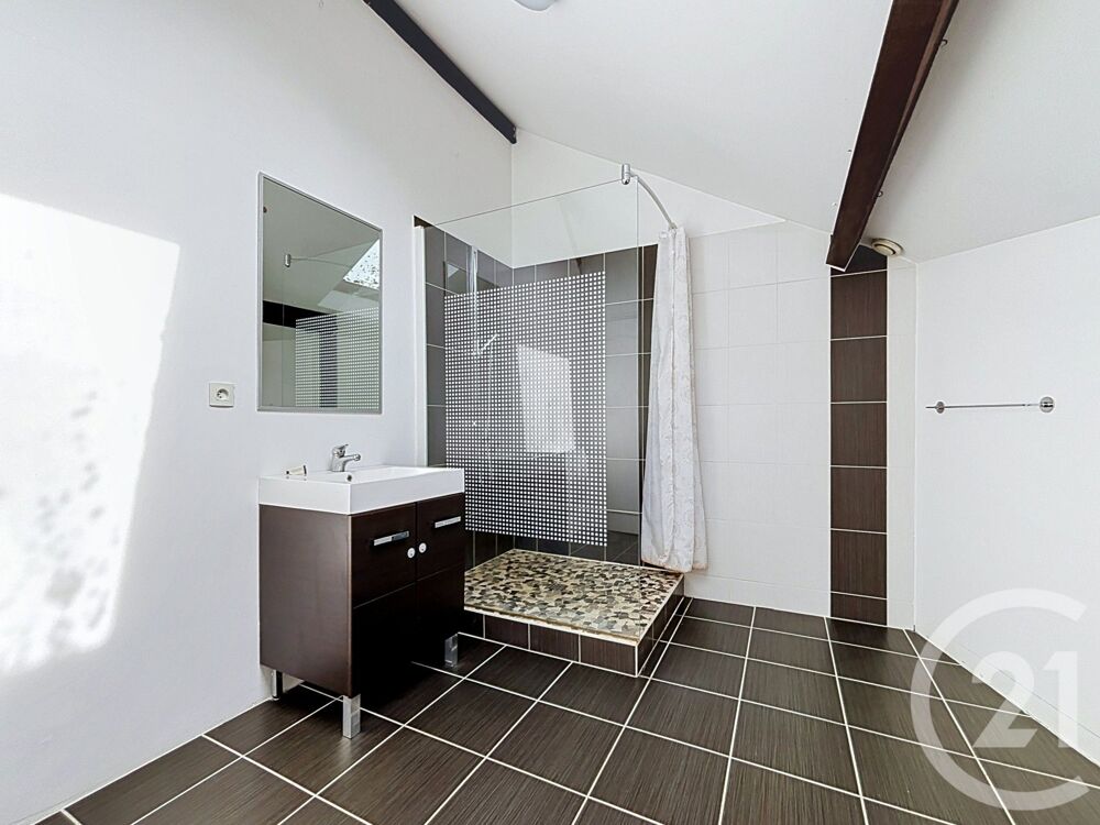vente Appartement - 3 pièce(s) - 90 m² Luxeuil-les-Bains (70300)