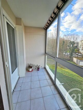  Appartement � louer 3 pi�ces 63 m�