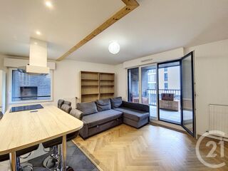  Appartement à louer 4 pièces 73 m²