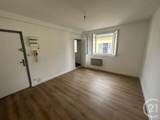  Appartement à louer 3 pièces 60 m²