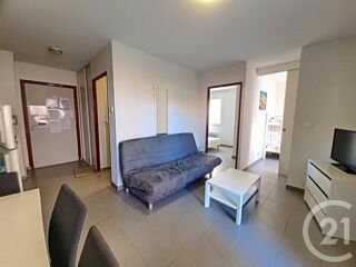  Appartement à louer 3 pièces 42 m²