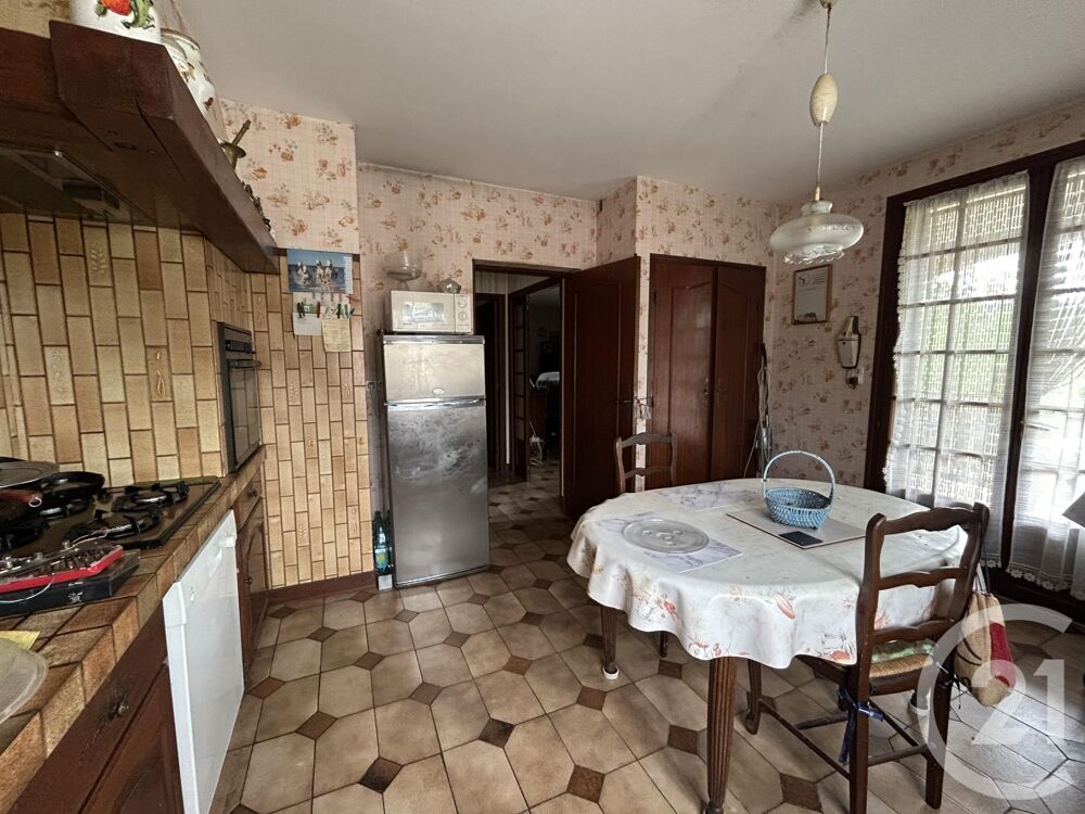 Située dans un quartier recherché de Limoux, à proximité....
