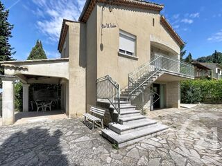  Maison à vendre 8 pièces 205 m²