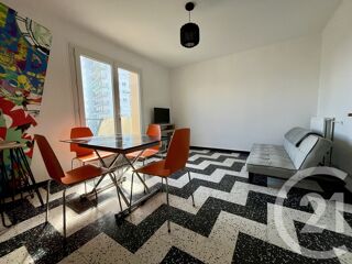  Appartement à louer 4 pièces 66 m²