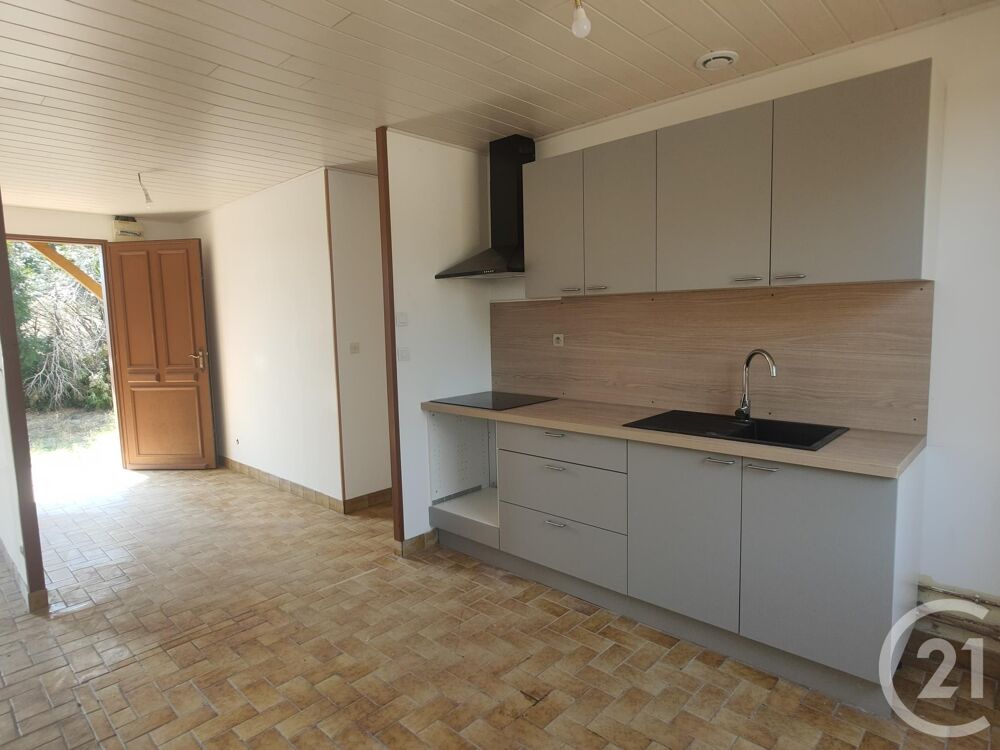 location Maison - 4 pièce(s) - 76 m² Sancoins (18600)