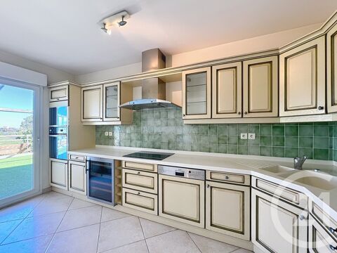  Appartement � louer 3 pi�ces 100 m�