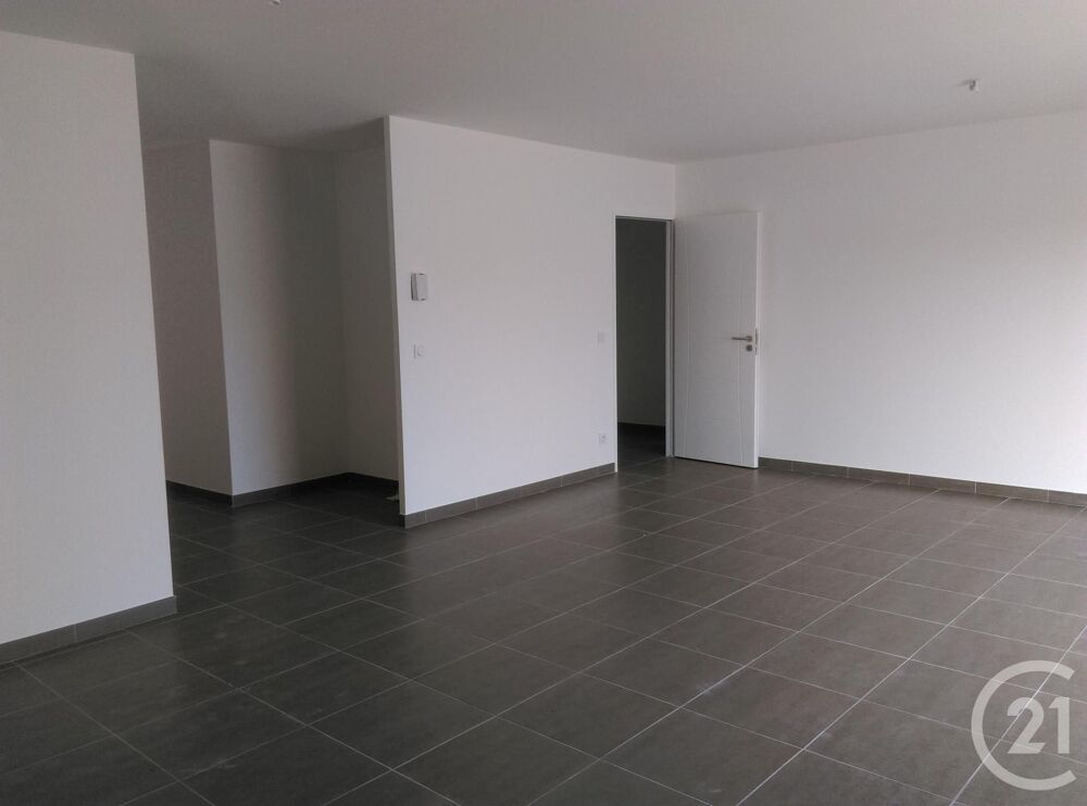 location Maison - 4 pièce(s) - 101 m² Villegailhenc (11600)