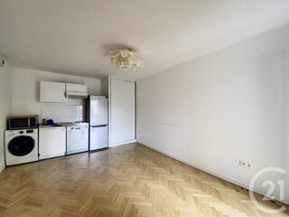  Appartement à louer 2 pièces 37 m²
