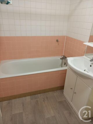  Appartement à louer 1 pièce 34 m²