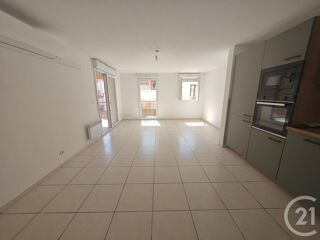  Appartement à louer 3 pièces 63 m²