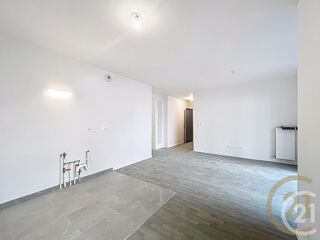  Appartement à louer 3 pièces 64 m²