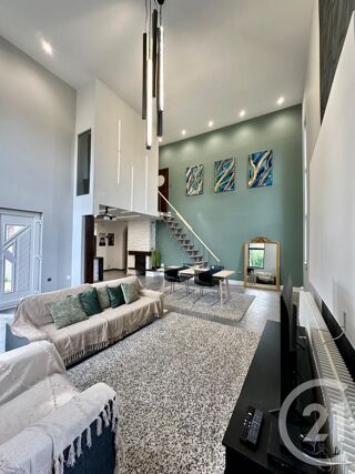  Maison à louer 7 pièces 138 m²