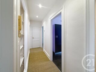  Appartement à louer 3 pièces 59 m²