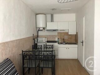  Appartement à louer 2 pièces 27 m²