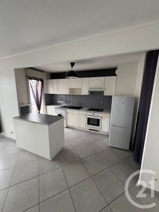 location Appartement - 3 pièce(s) - 71 m² Le Bourget (93350)