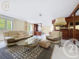  Maison � vendre 6 pi�ces 255 m�