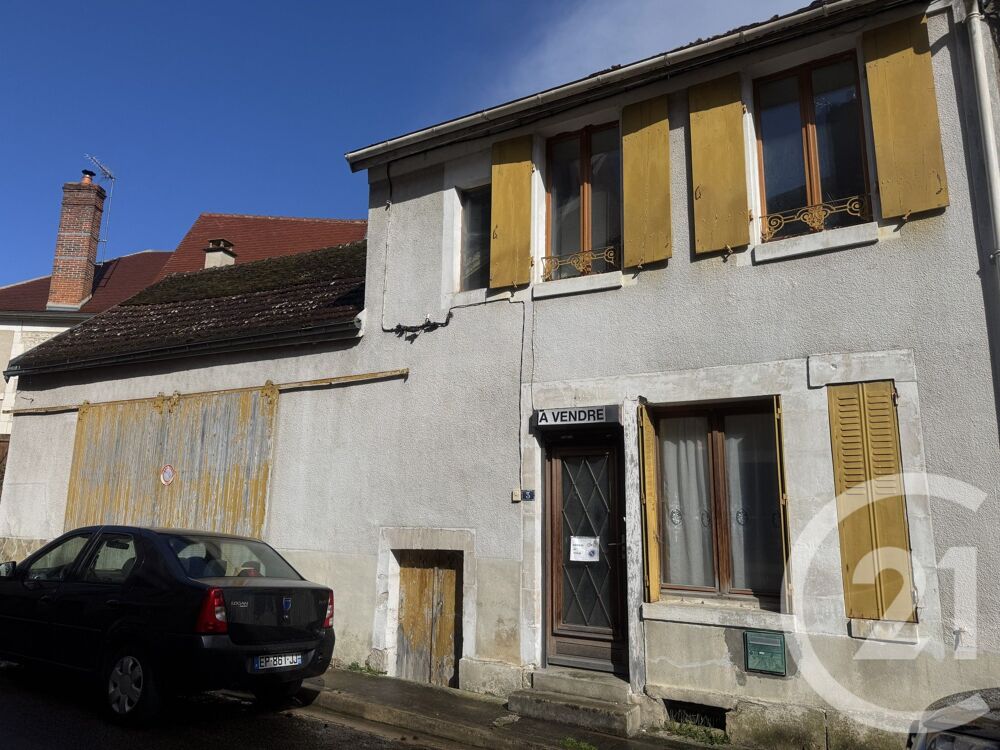 Maison 5 pièces 102 m² · à Deux Rivieres · 102 m² · 75 000 €