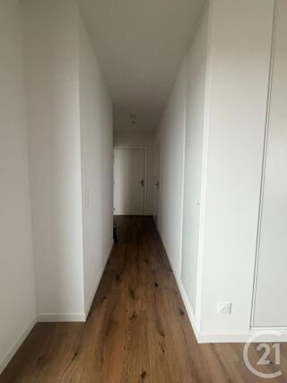  Appartement à louer 2 pièces 42 m²