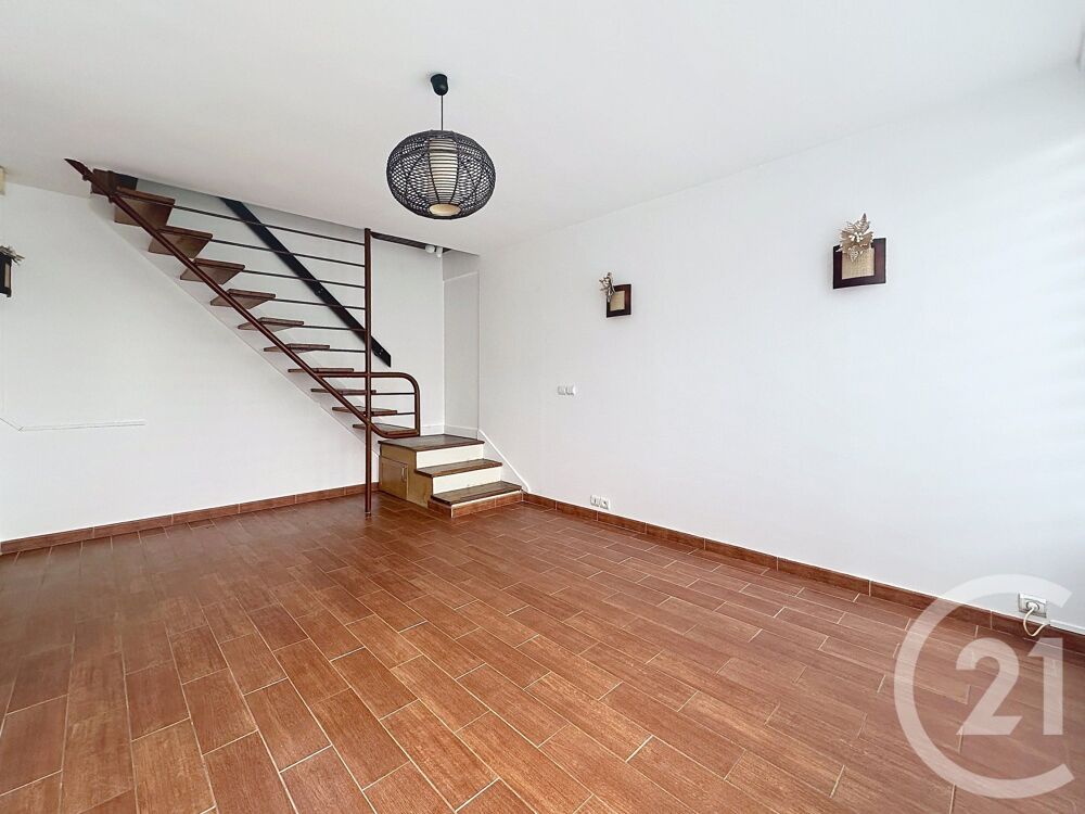 Notre agence Century 21 vous propose en exclusivité ce c....