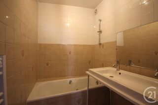  Appartement à louer 3 pièces 72 m²