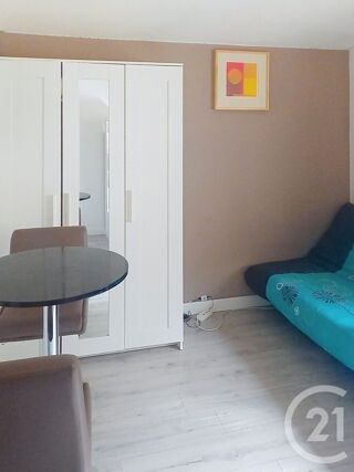  Appartement à louer 1 pièce 21 m²