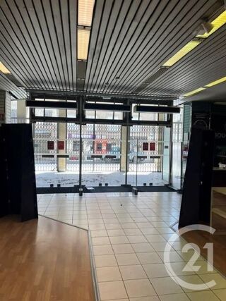  Immeuble à vendre 2300 m²