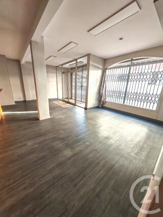  Appartement à louer 1 pièce 51 m²