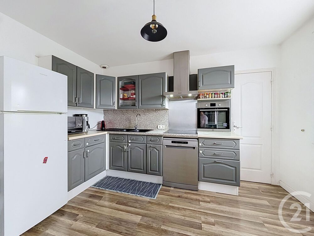À découvrir à Saint-Laurent-en-Grandvaux, cette maison d....