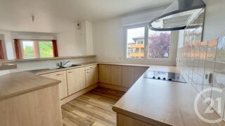  Appartement à louer 2 pièces 81 m²