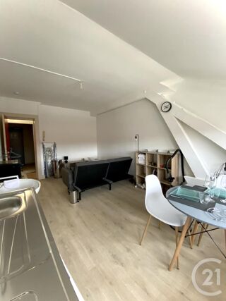  Appartement à louer 1 pièce 16 m²