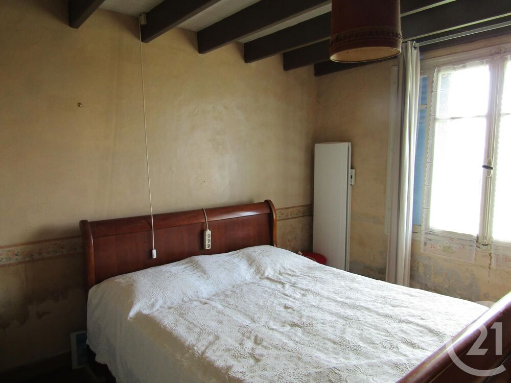vente Maison - 3 pièce(s) - 251 m² Loubigné (79110)